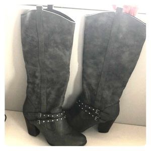Grey boots with silver studs